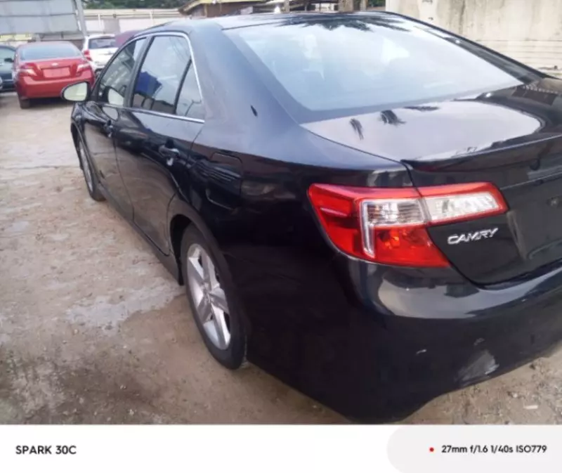 Toyota Camry   - 2012