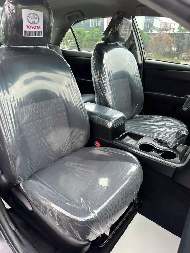 Toyota Camry   - 2016