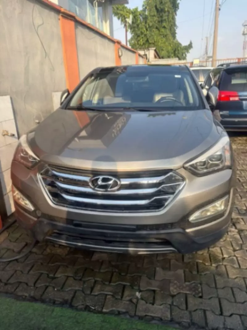 Hyundai Santa Fe Sport   - 2013