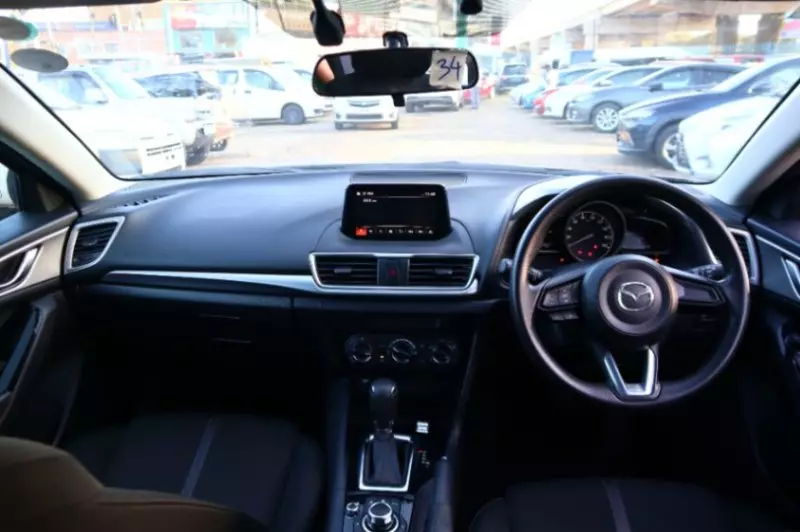 Mazda Axela    - 2017