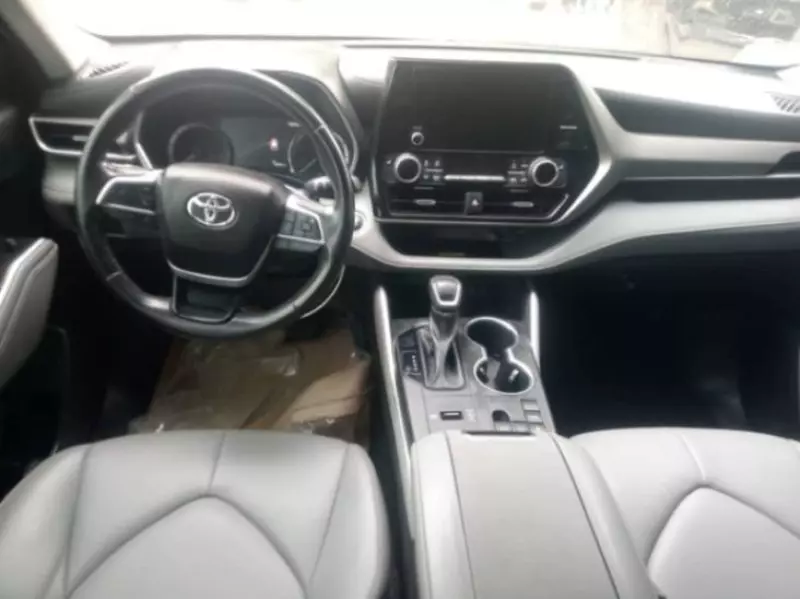 Toyota Highlander   - 2023