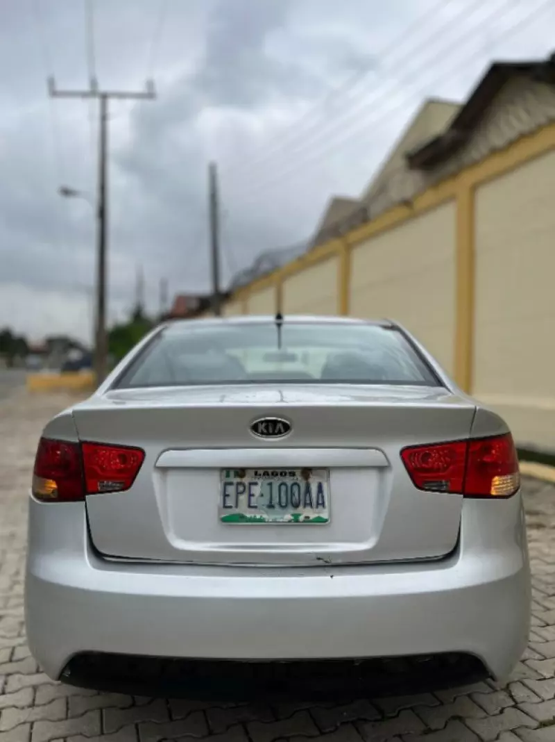 KIA Forte   - 2012