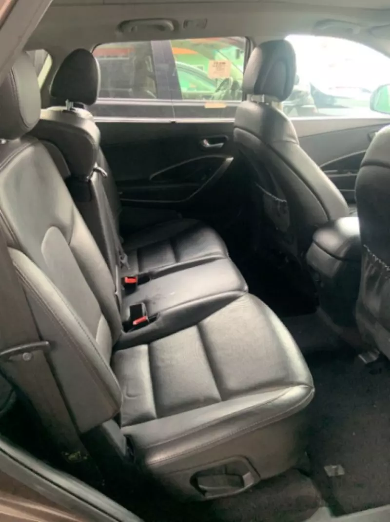 Hyundai Santa Fe   - 2015