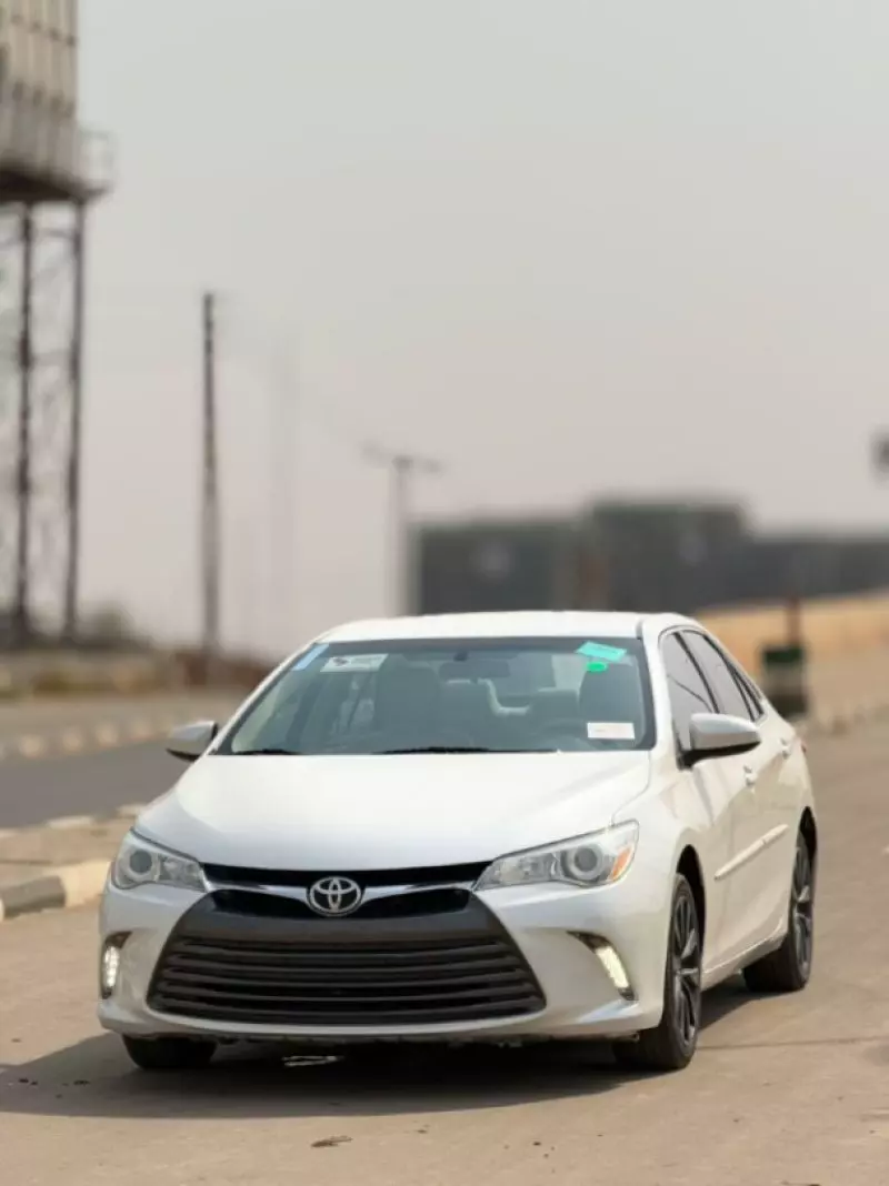 Toyota Camry   - 2015