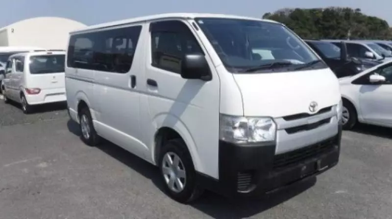 Toyota Hiace   - 2019