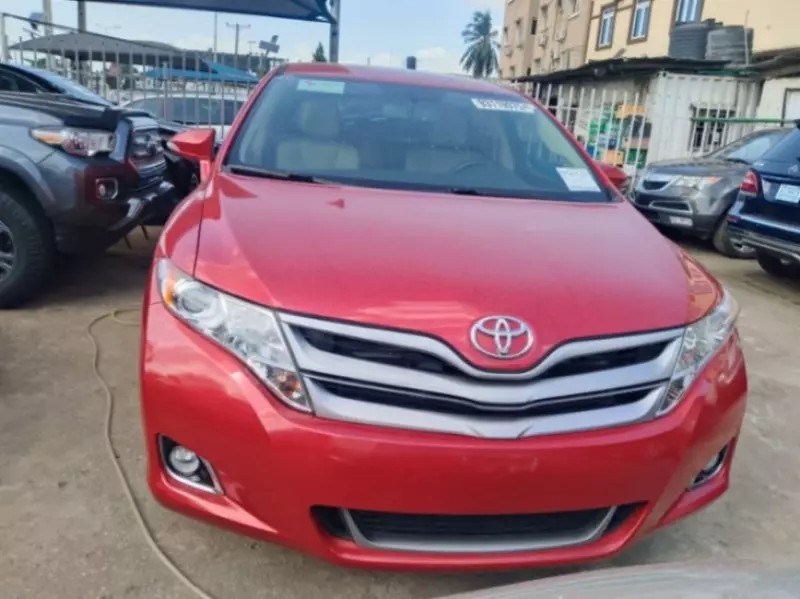 Toyota Venza   - 2014