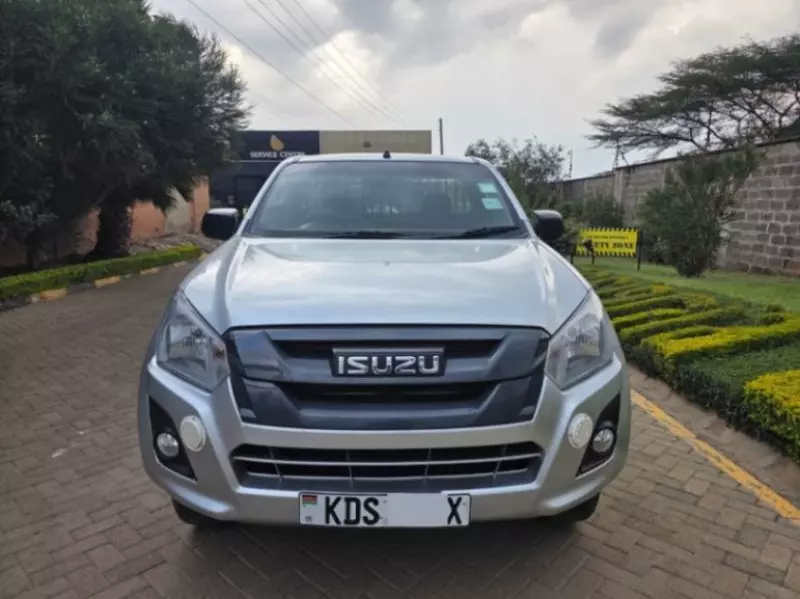 Isuzu D-Max   - 2025