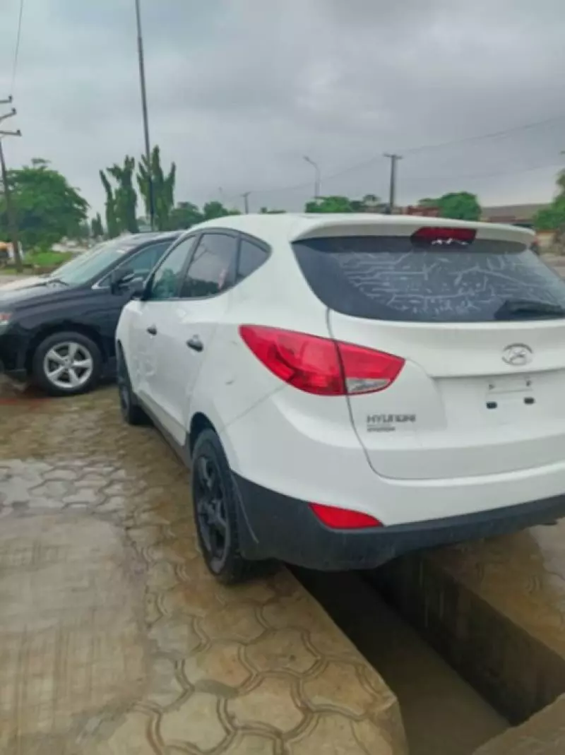 Hyundai Coupe   - 2013
