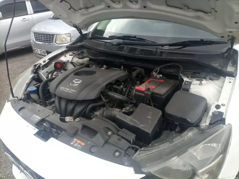 Mazda Demio   - 2015
