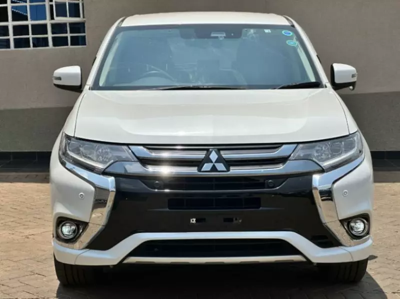 Mitsubishi OUTLANDER   - 2018