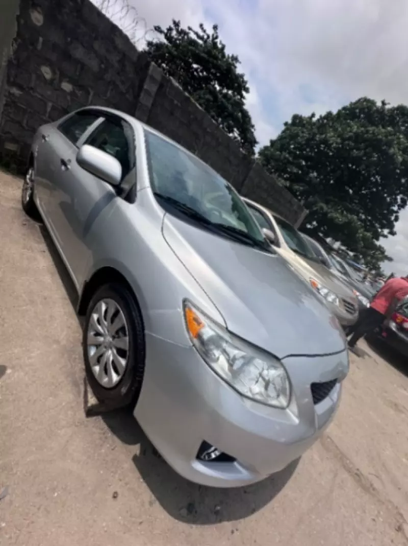 Toyota Corolla   - 2013