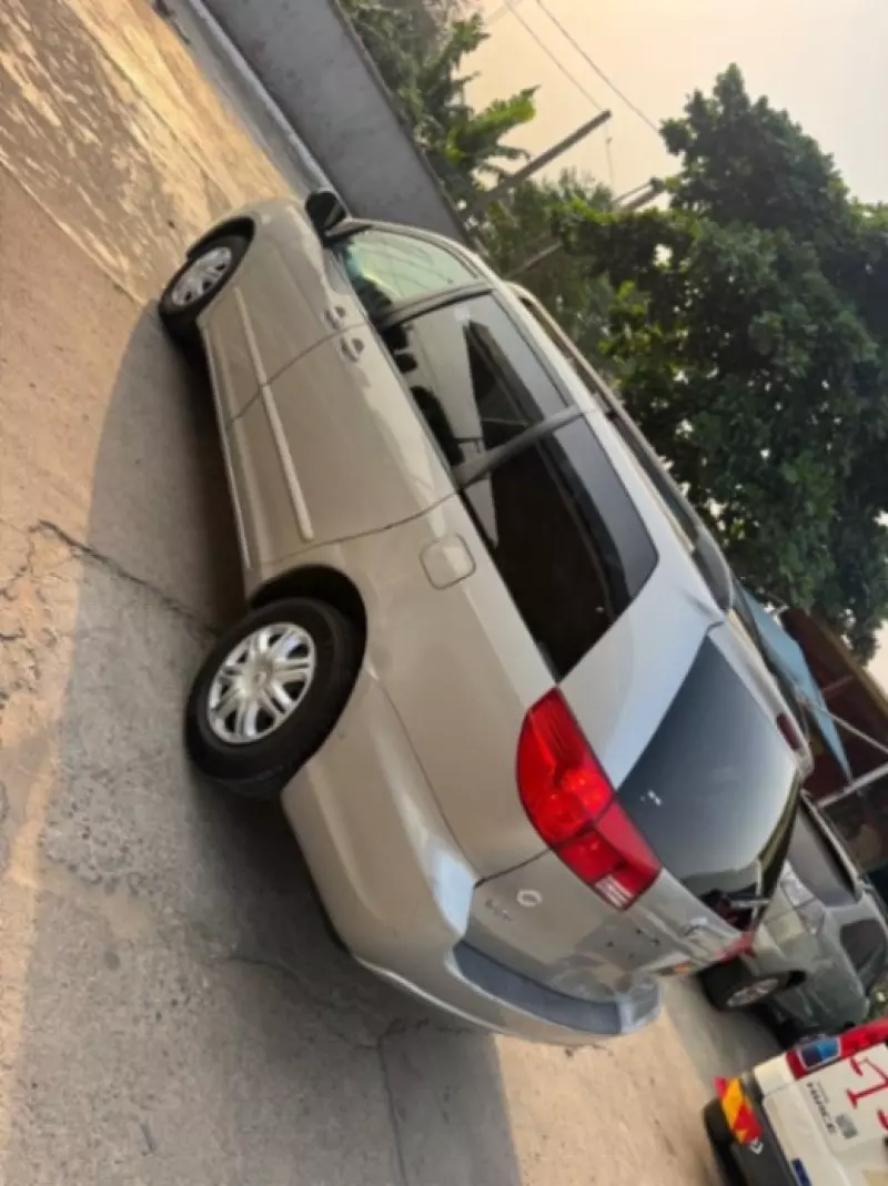 Toyota Sienna   - 2009