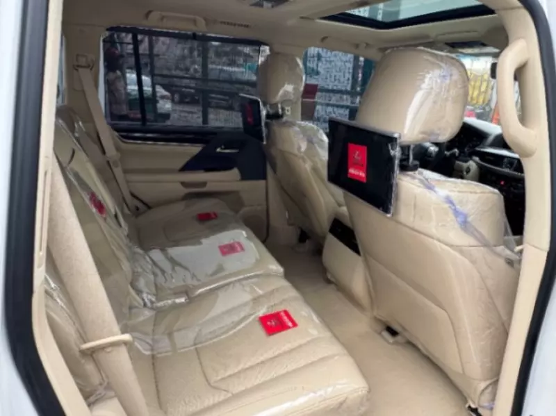 Lexus 570   - 2019