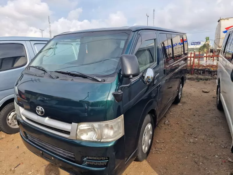 Toyota Hiace   - 2006