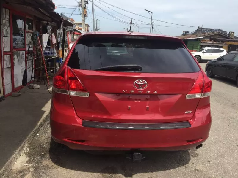 Toyota Venza   - 2010