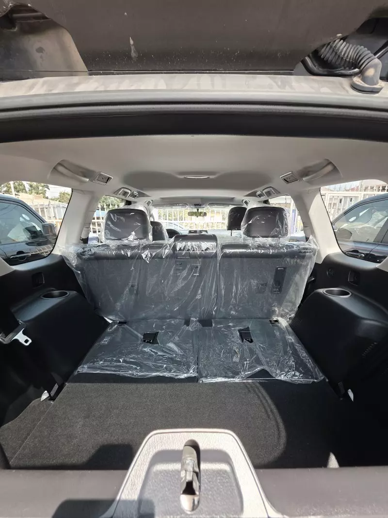 Toyota Landcruiser Prado   -