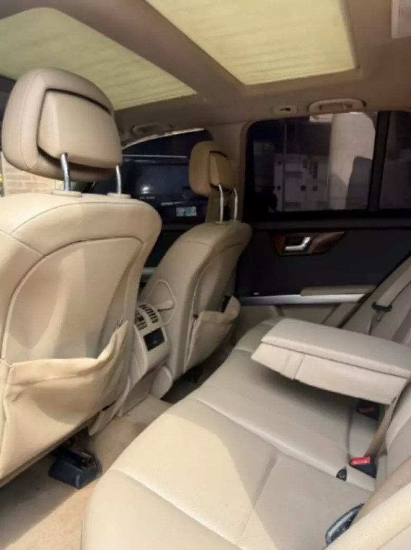 Mercedes-Benz GLK 350   - 2010
