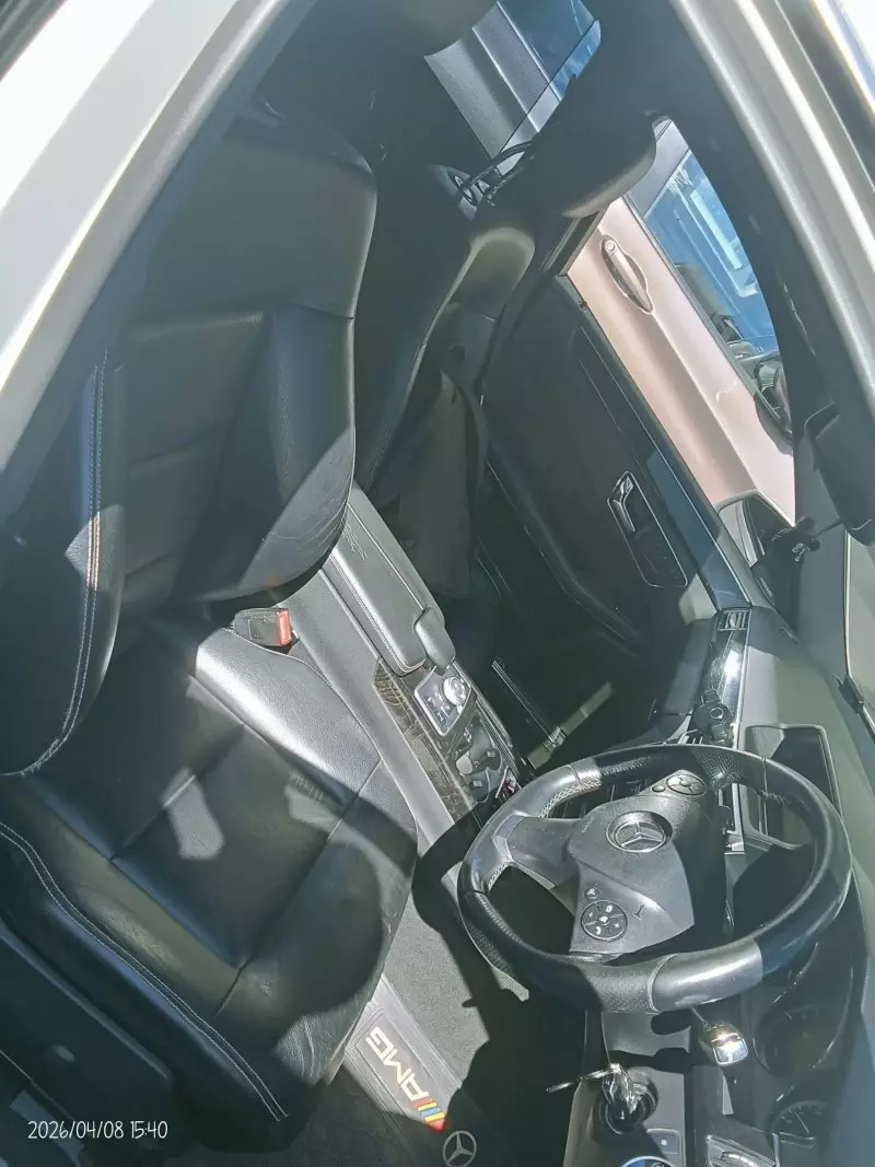 Mercedes-Benz E350   - 2012