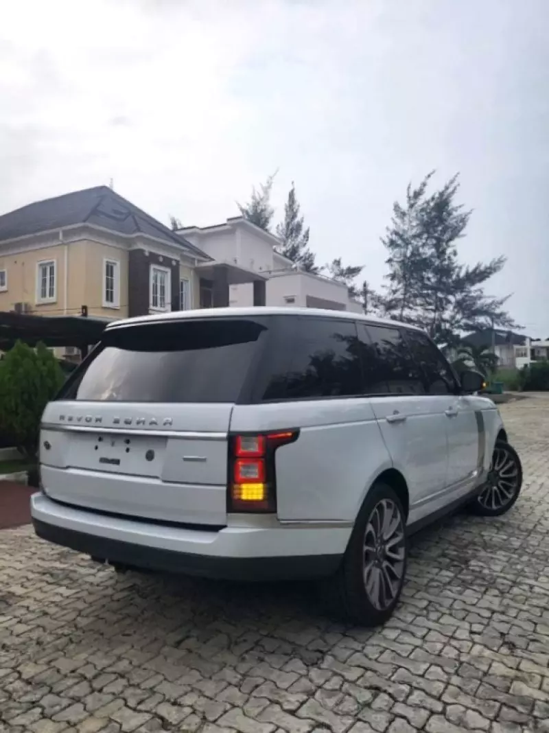 Land Rover RANGEROVER SUPERCHARGED   - 2014