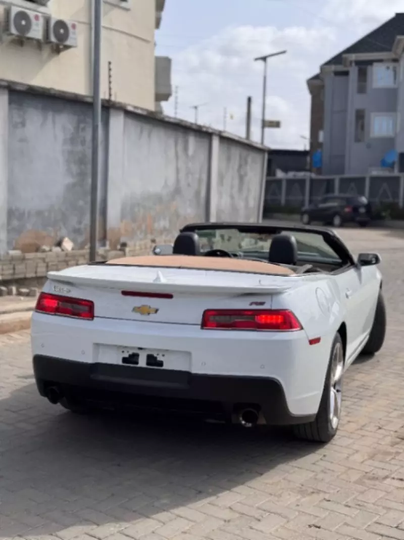 Chevrolet Camaro   - 2015