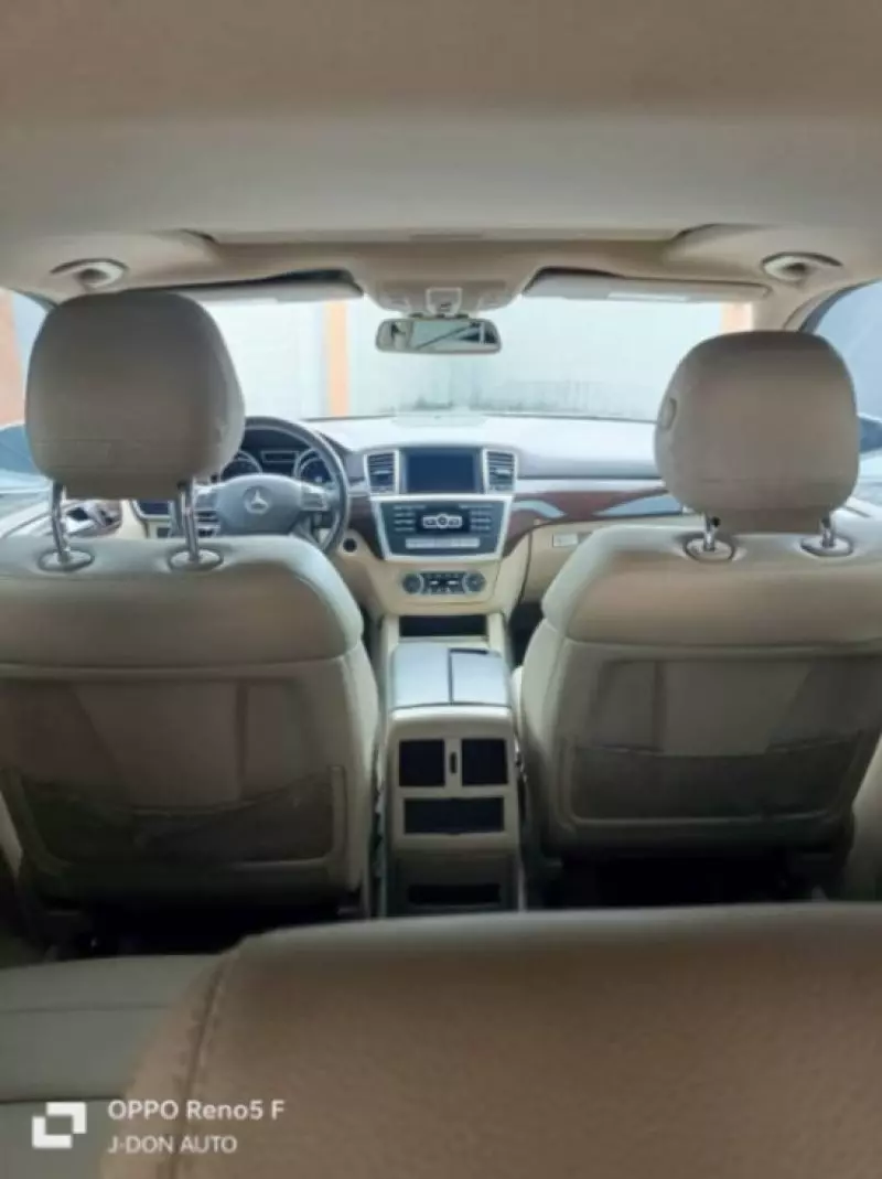 Mercedes-Benz M-class   - 2015