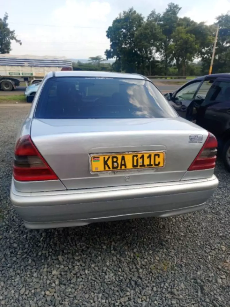 Mercedes-Benz 1820   - 2005