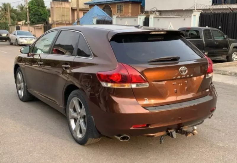 Toyota Venza   - 2013