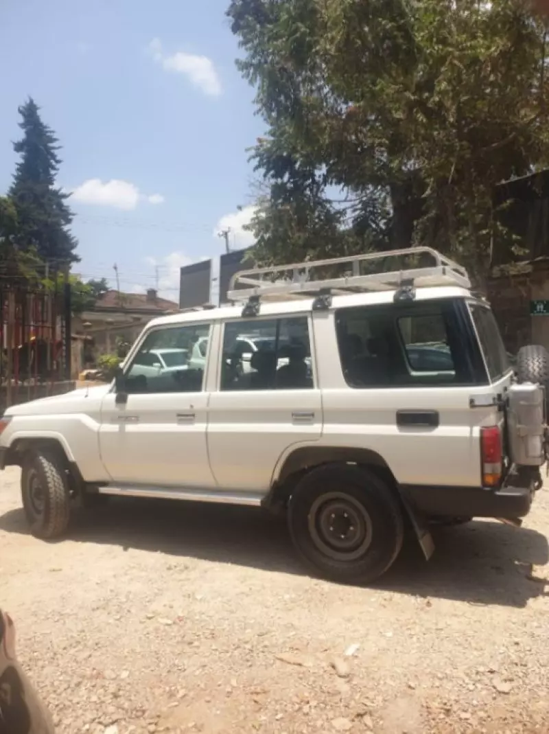 Toyota Land Cruiser   - 2018