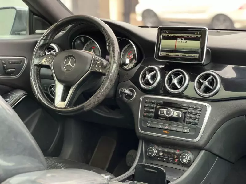 Mercedes-Benz CLA 250   - 2014