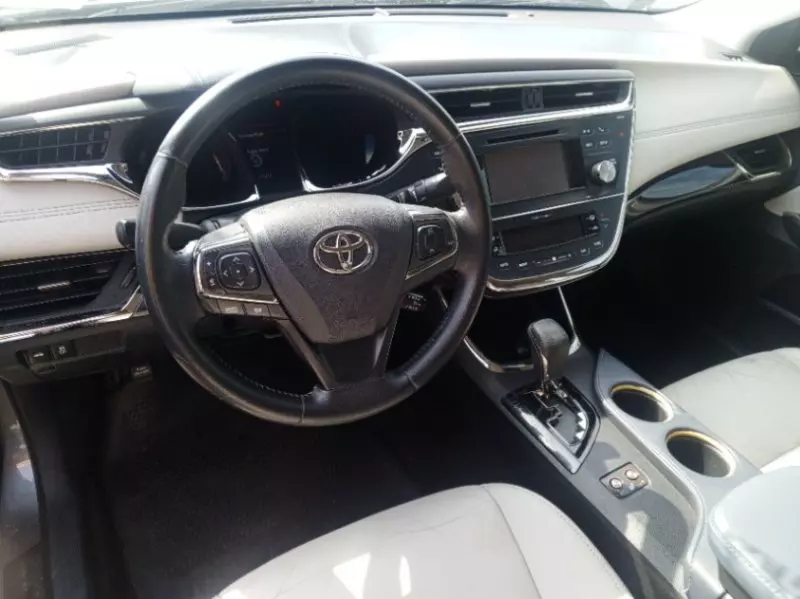 Toyota Avalon   - 2014