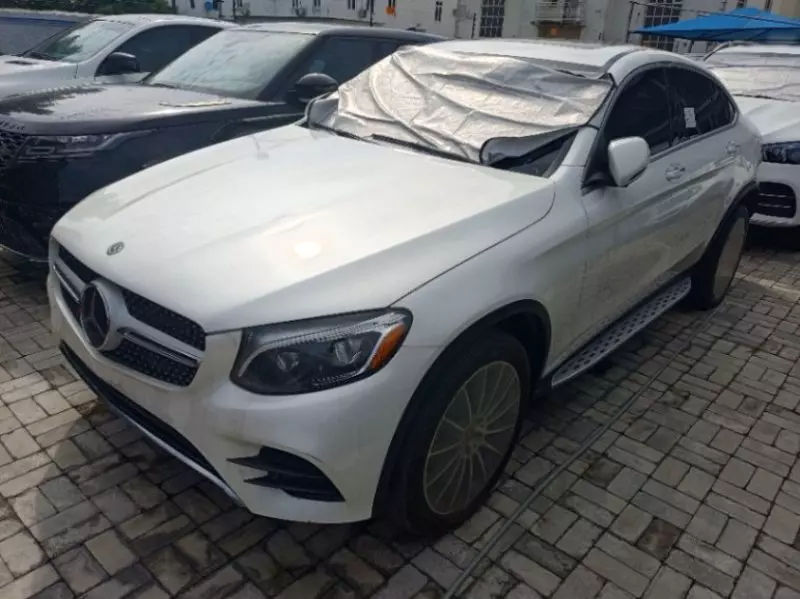 Mercedes-Benz GLC 300   - 2018