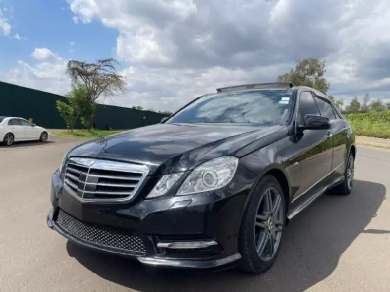 Mercedes-Benz E 250   - 2012