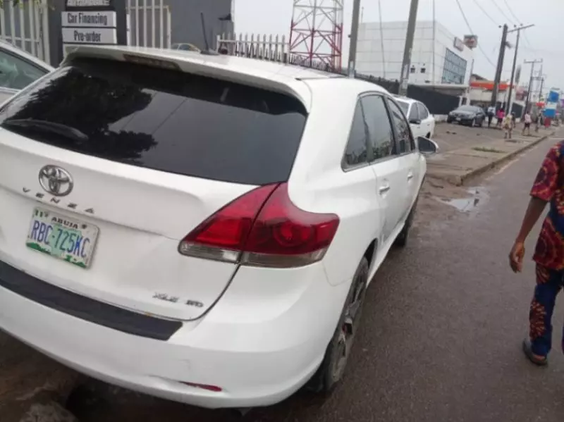 Toyota Venza   - 2014