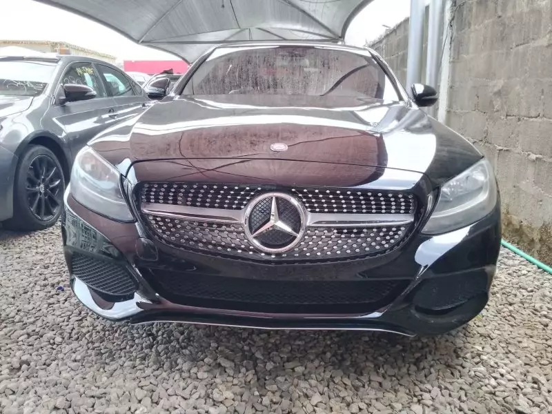 Mercedes-Benz C 300   - 2017