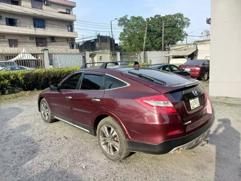 Honda Crosstour   - 2015