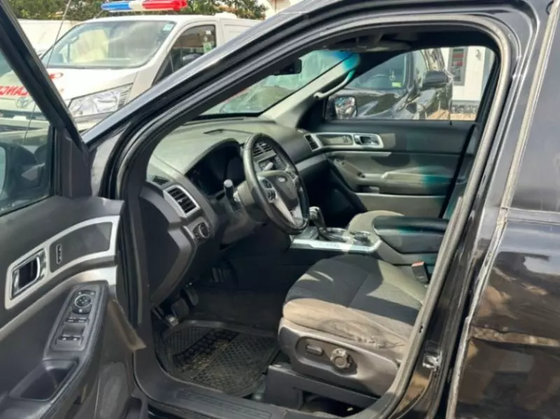 Ford Explorer   - 2014