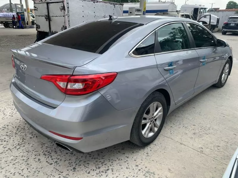 Hyundai Sonata   - 2017