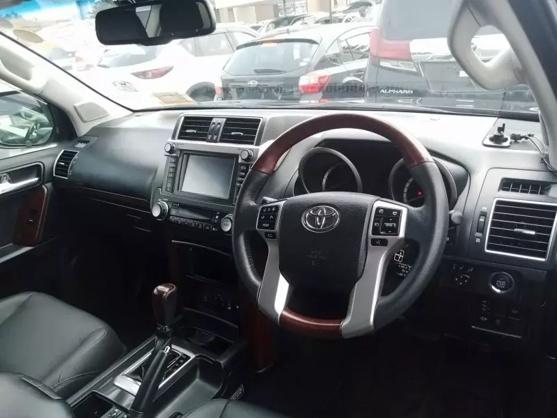 Toyota Landcruiser Prado   - 2016