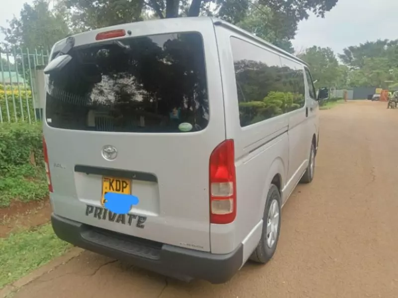 Toyota Hiace   - 2016
