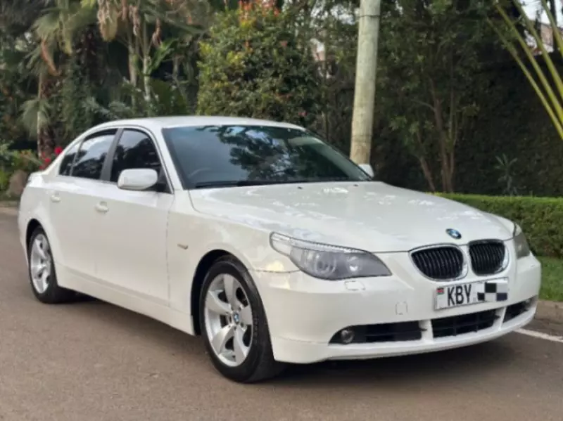 BMW 525I   - 2007