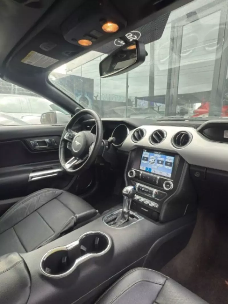 Ford Mustang   - 2016