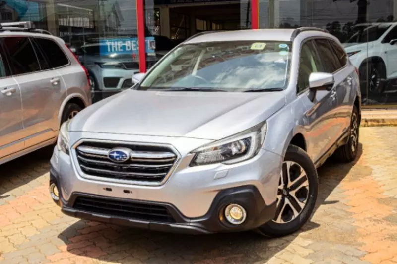 Subaru Outback   - 2019