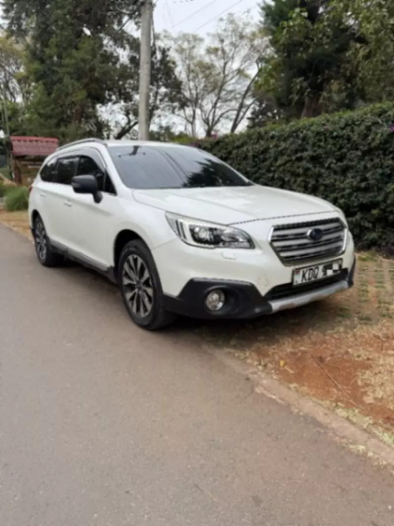 Subaru Outback   - 2015