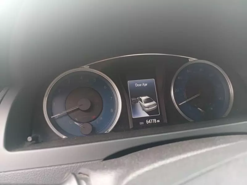 Toyota Camry   - 2016