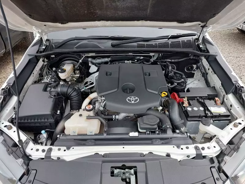 Toyota Hilux   - 2022