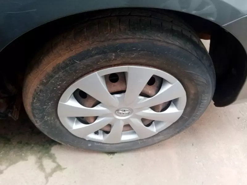 Toyota Fielder    - 2010