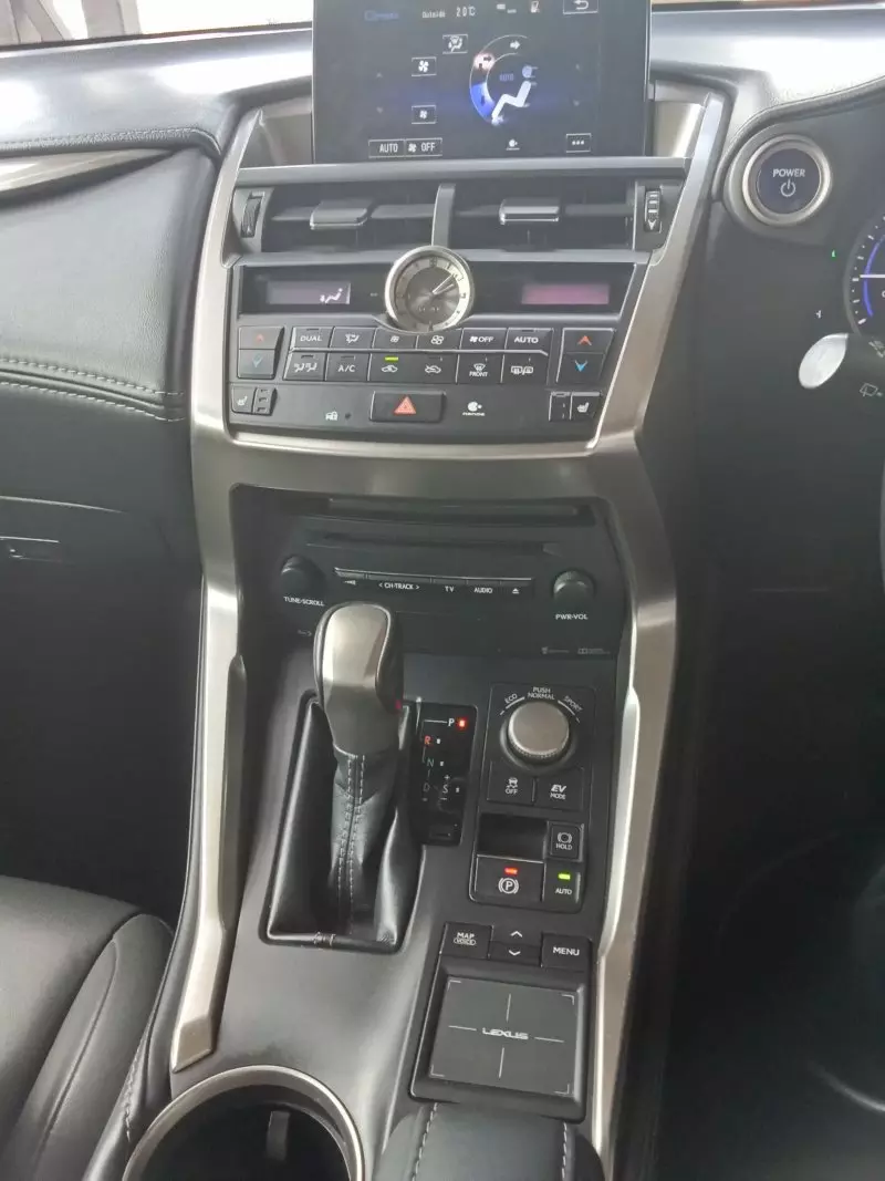 Lexus NX300h Hybrid   - 2015