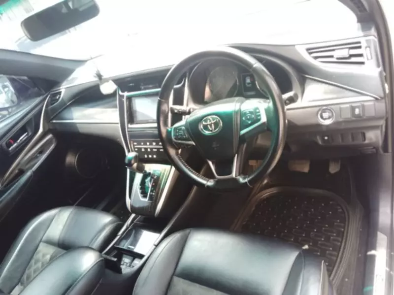 Toyota Harrier   - 2014