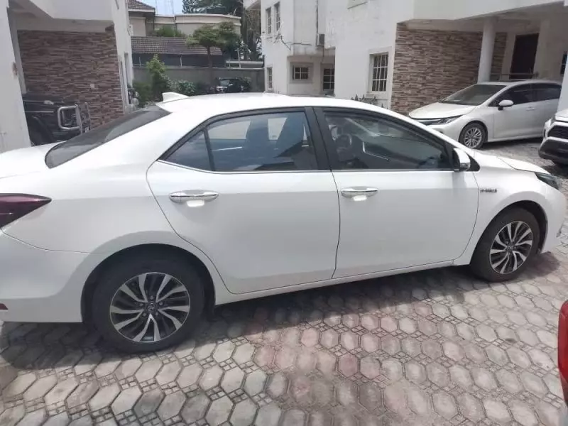 Toyota Corolla Hybrid    - 2019