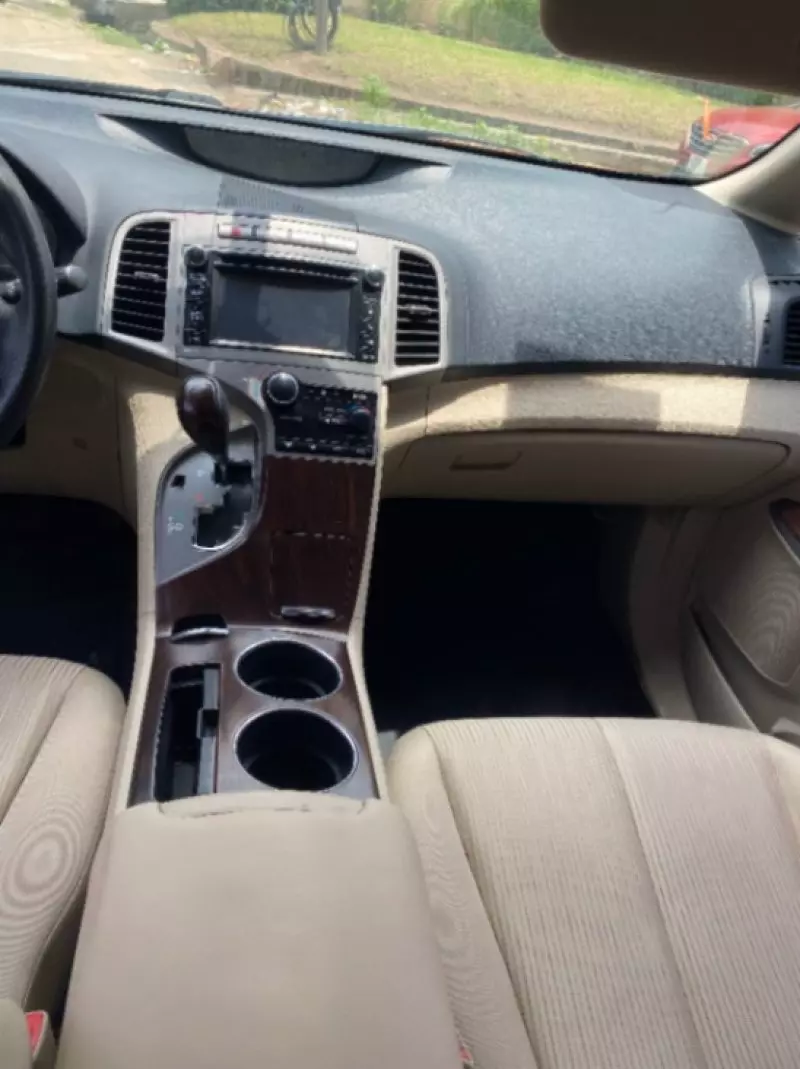 Toyota Venza   - 2013